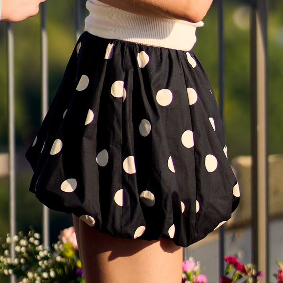 Reformation Moxie Mini Skirt - Picture 2 of 3